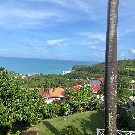 Attractive 2-Bed Apartment Stunning Sea View Dickenson Bay Kültér fotó