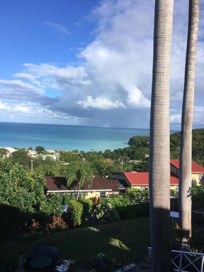 Attractive 2-Bed Apartment Stunning Sea View Dickenson Bay Kültér fotó